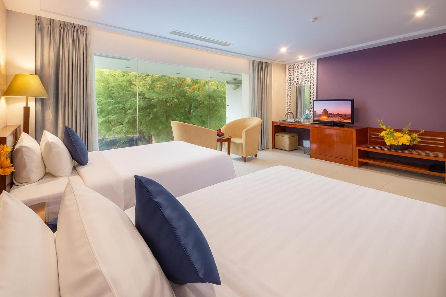 Suite Twin with City View